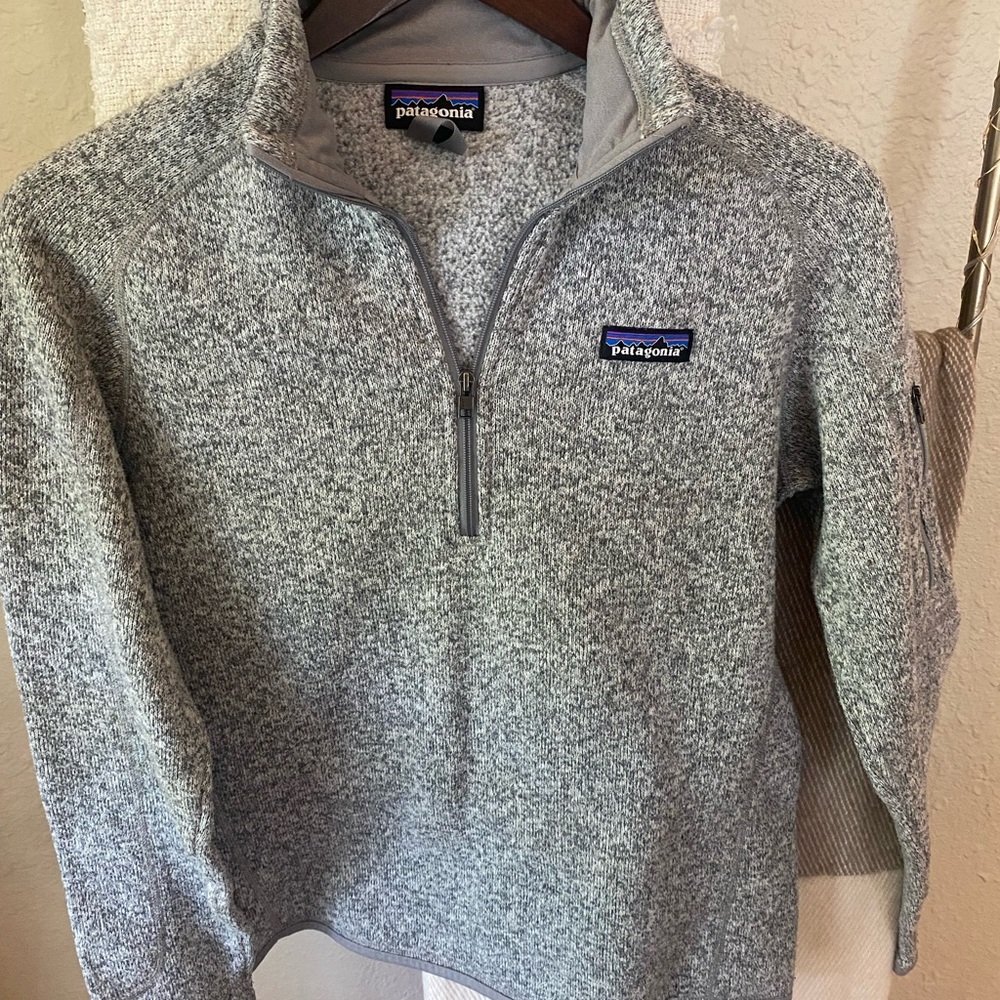 Patagonia quarter zip pullover